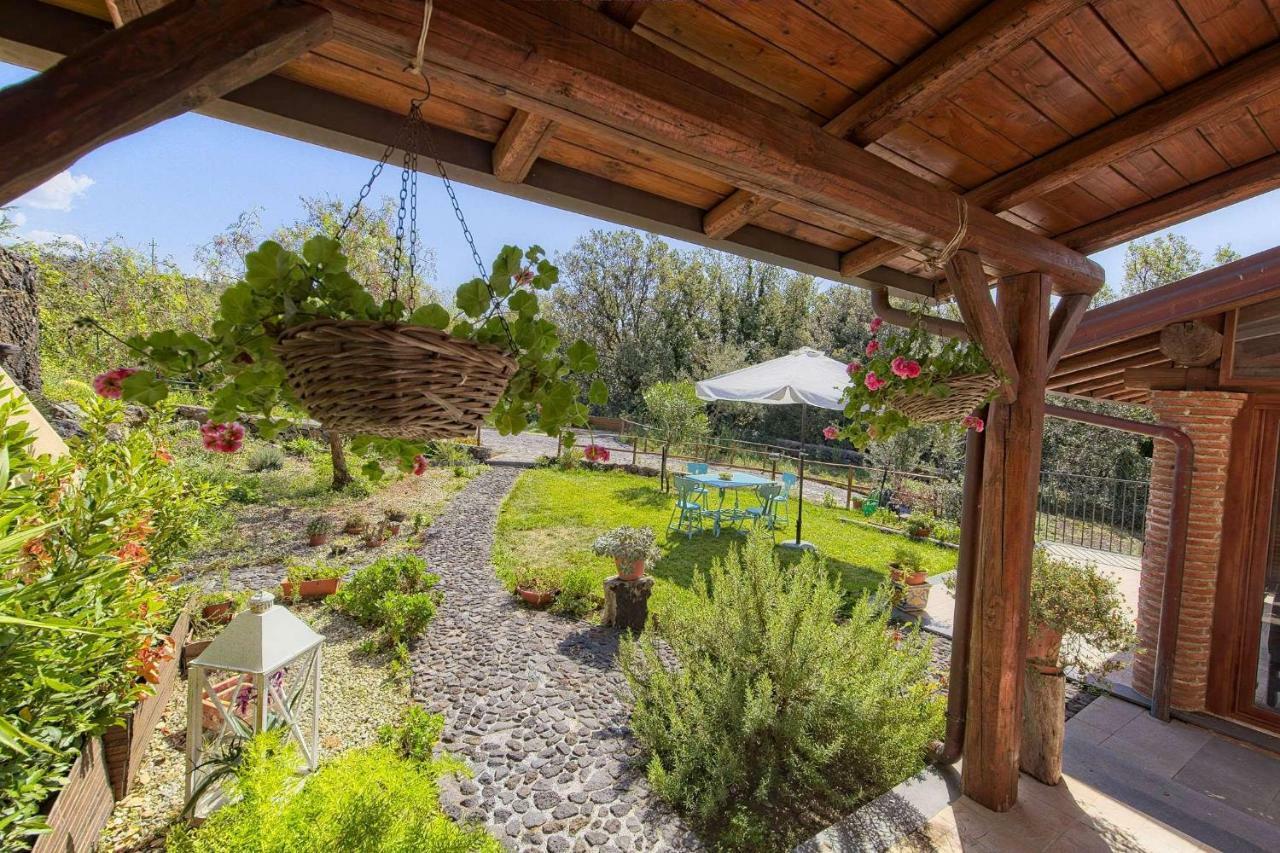 Horse House Apartment Ragalna Bagian luar foto